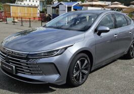 Esse novo sedã chega ao Brasil para desafiar a hegemonia do Toyota Corolla